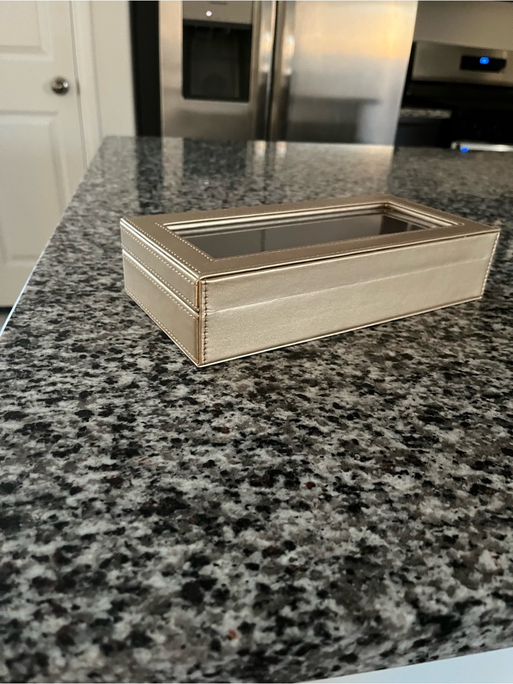 Bellagio Display Box with Clear Plastic Top